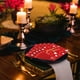 thumbnail image 1 of Vajilla de San Valentín | 16 piezas con diseño de corazones: platos, vasos, servilletas y mantel | Artículos desechables para fiestas en rojo y blanco, 1 of 5