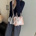 thumbnail image 4 of Bolso bandolera de hombro para mujer, estilo retro, sencillo y portátil, de alta gama, nuevo, versátil, informal, para desplazamientos diarios, 2025, 4 of 5
