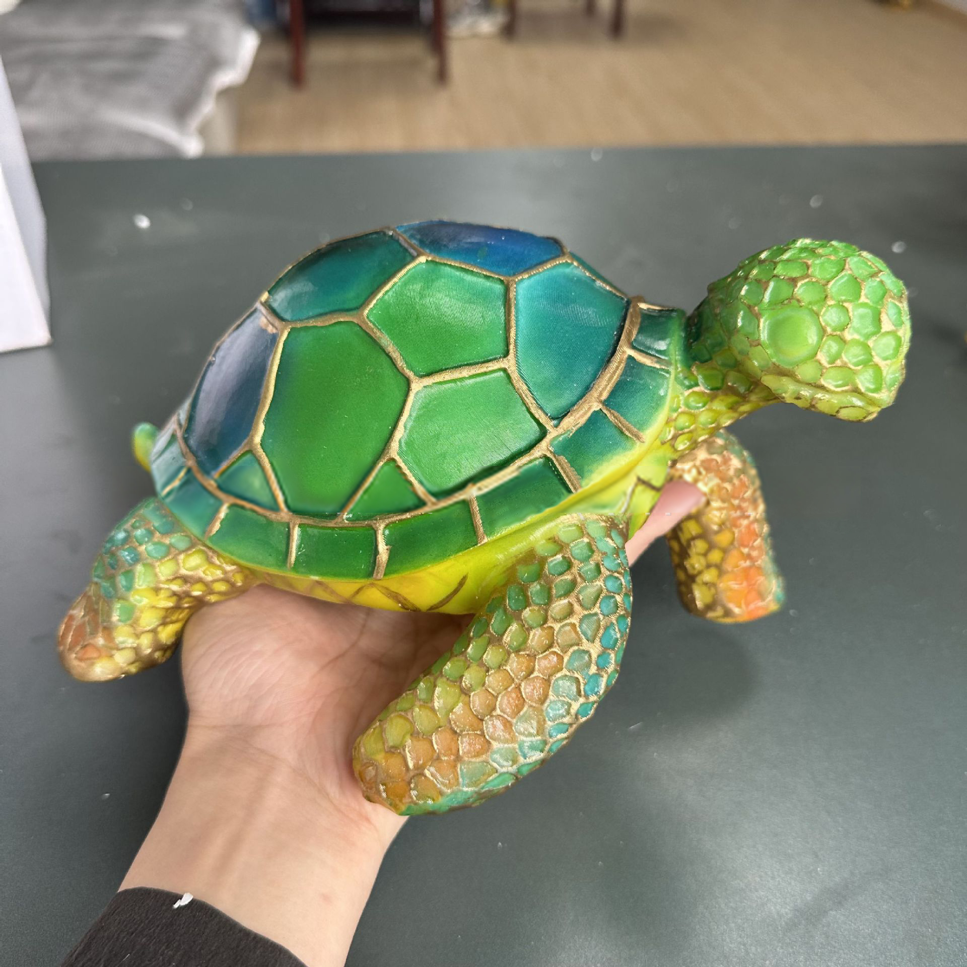 Colorful Strange Animal Series Night Light, Retro Stained Resin Tabletop Lamps for Desktop Decoration and Christmas Gifts