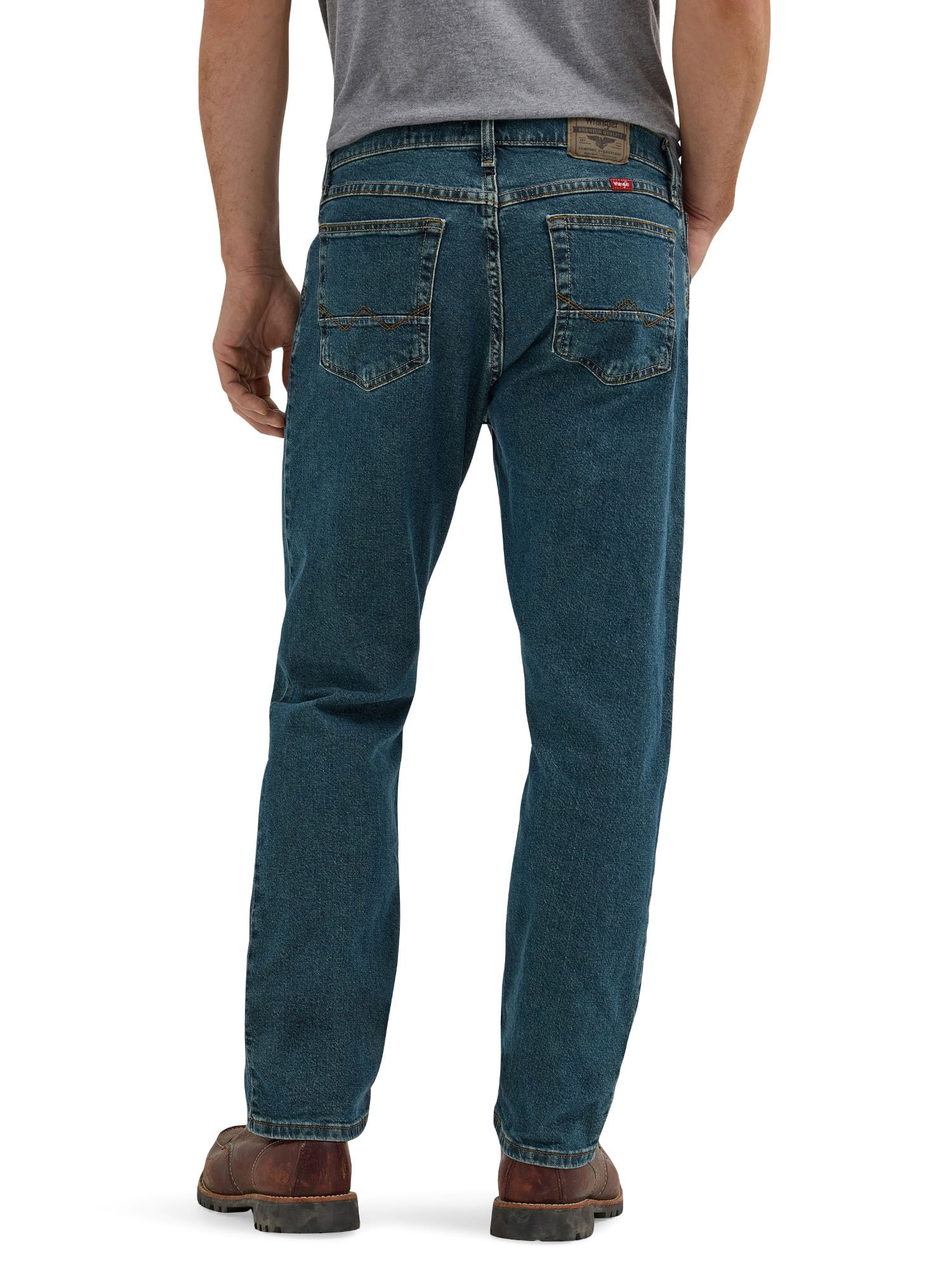Wrangler Men's Straight Fit Jean with Stretch