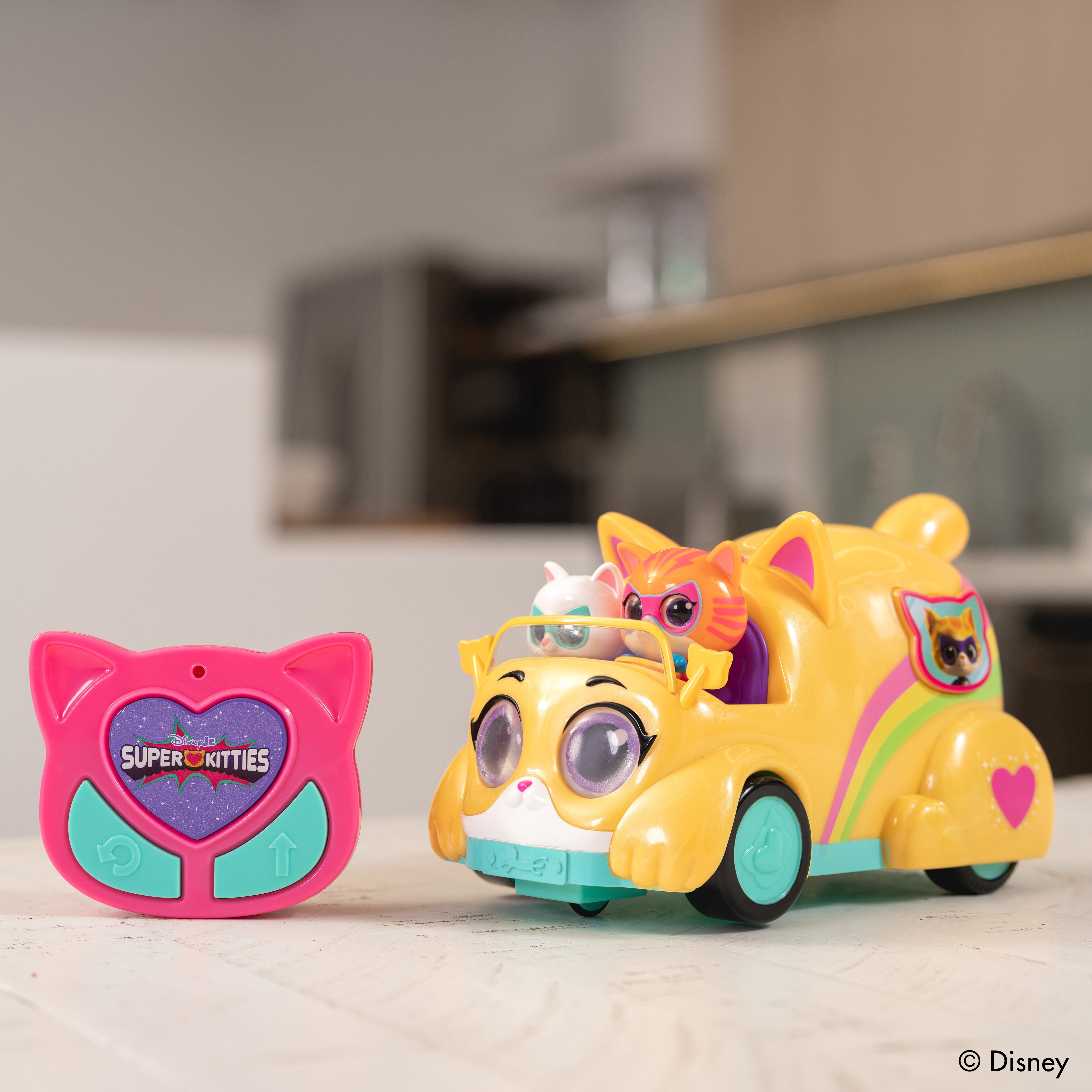 Super Kitties RC Car by Disney Jr. Lights & Sound Toy by Jada Toys, Ginny & Bitsy Characters, Easy-to-Use Radio Control Cars, Ages 4+