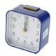 thumbnail image 5 of Reloj despertador de viaje con movimiento analógico, silencioso, con función de repetición y a pilas. Azul oscuro, 5 of 7