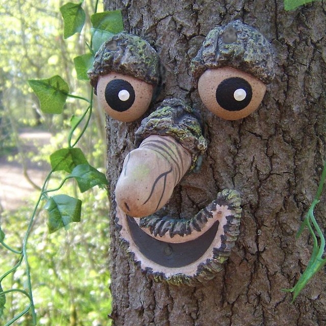 Árbol con forma de cara de anciano, tronco de árbol, decoración colgante resistente a la intemperie para jardín