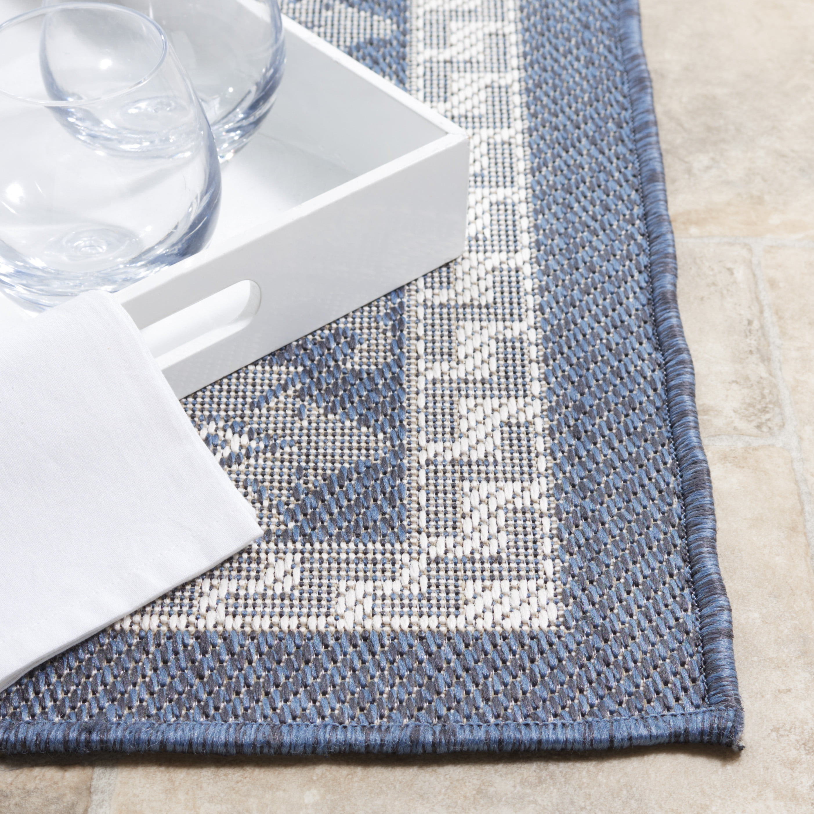 SAFAVIEH Machine Washable Rug Indoor/Outdoor Bermuda Collection - Bermuda Fredrick Geometric Indoor/Outdoor Area Rug, Navy/Ivory, 6'7" x 6'7" Square