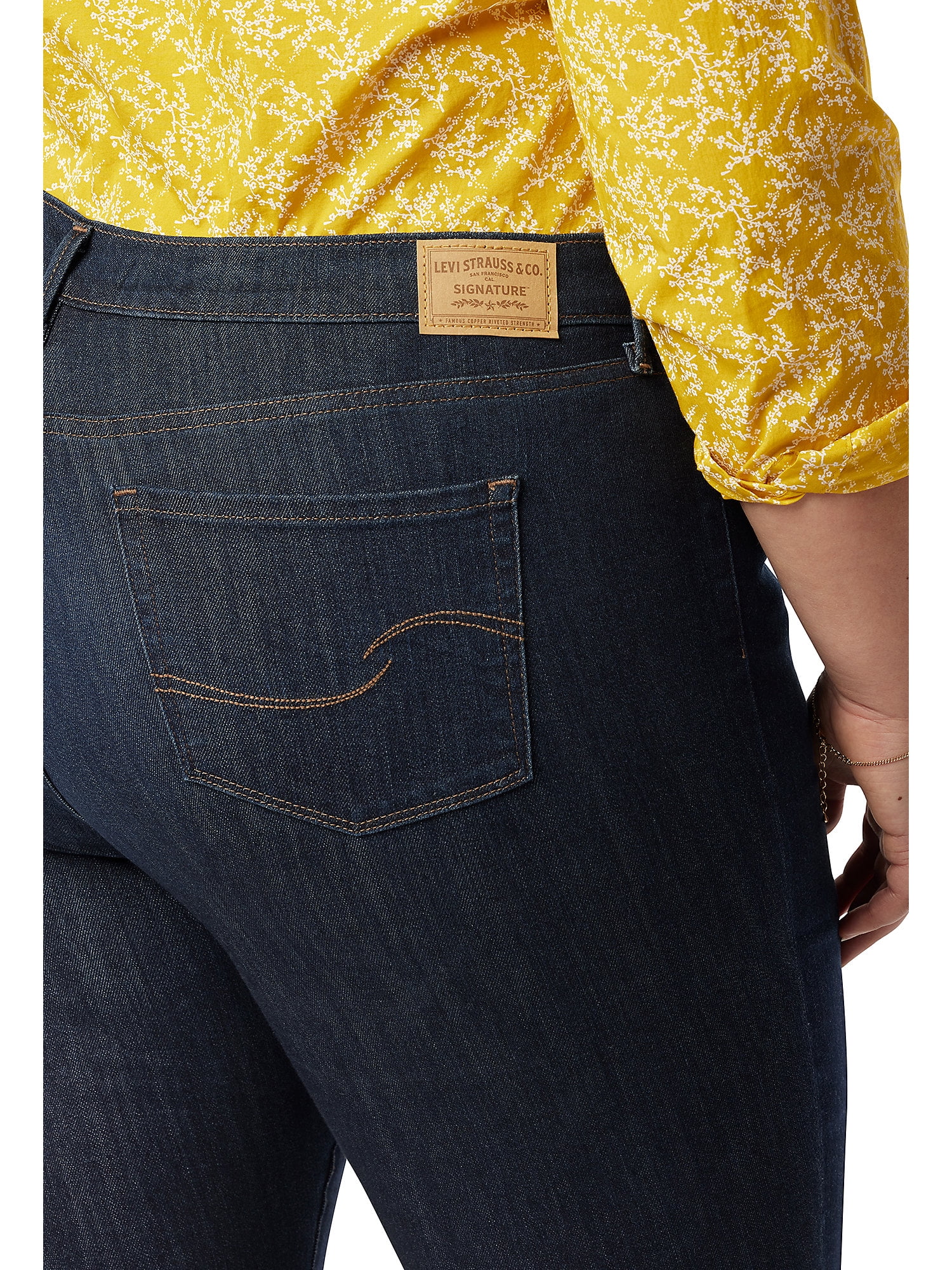 Levi Strauss Signature Women's and Women's Plus Mid Rise Bootcut Jeans
