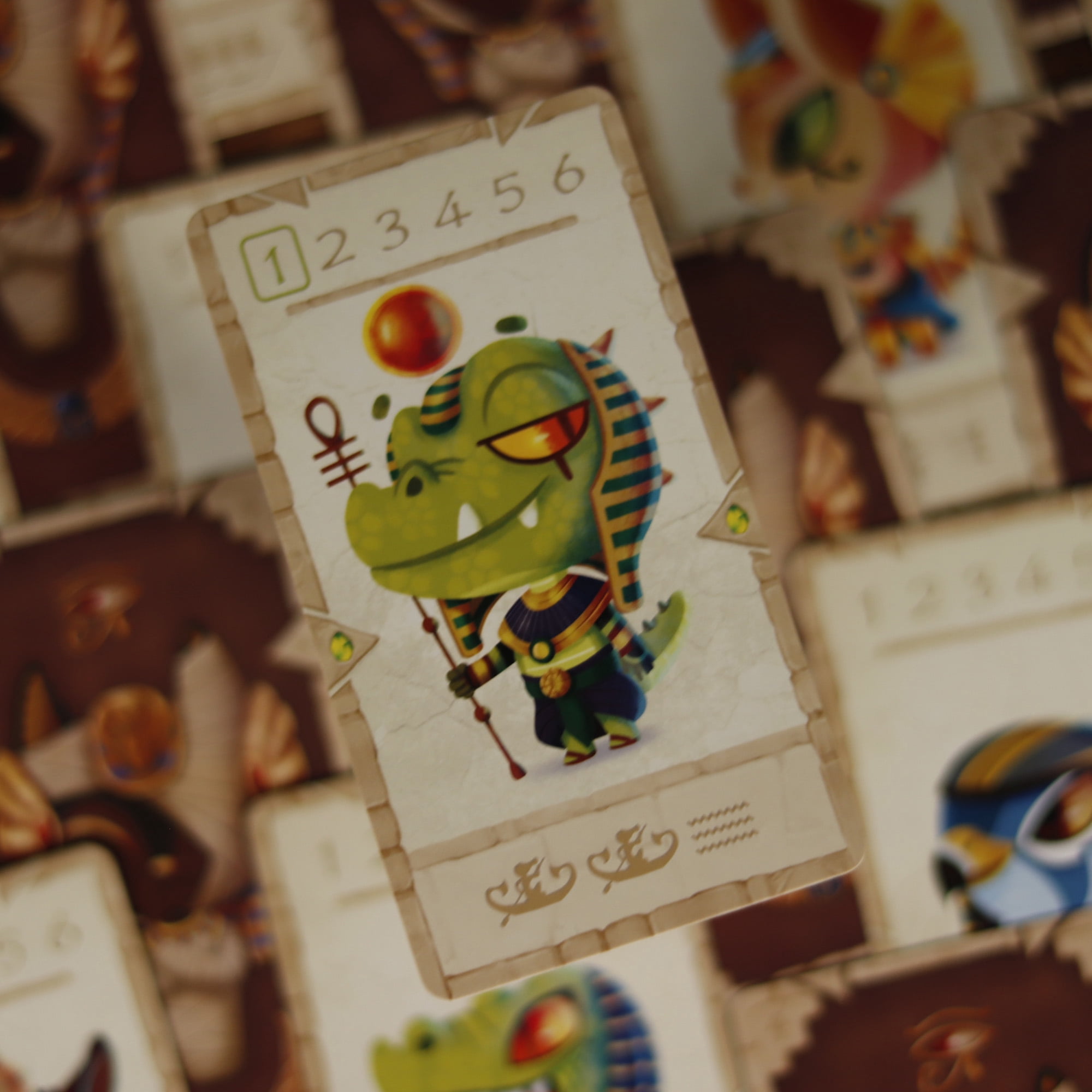 Hâpy Families - Collecting Game, Pyramid Themed, Kids & Family, Ages 5+, 2-4 Players, 10 Min