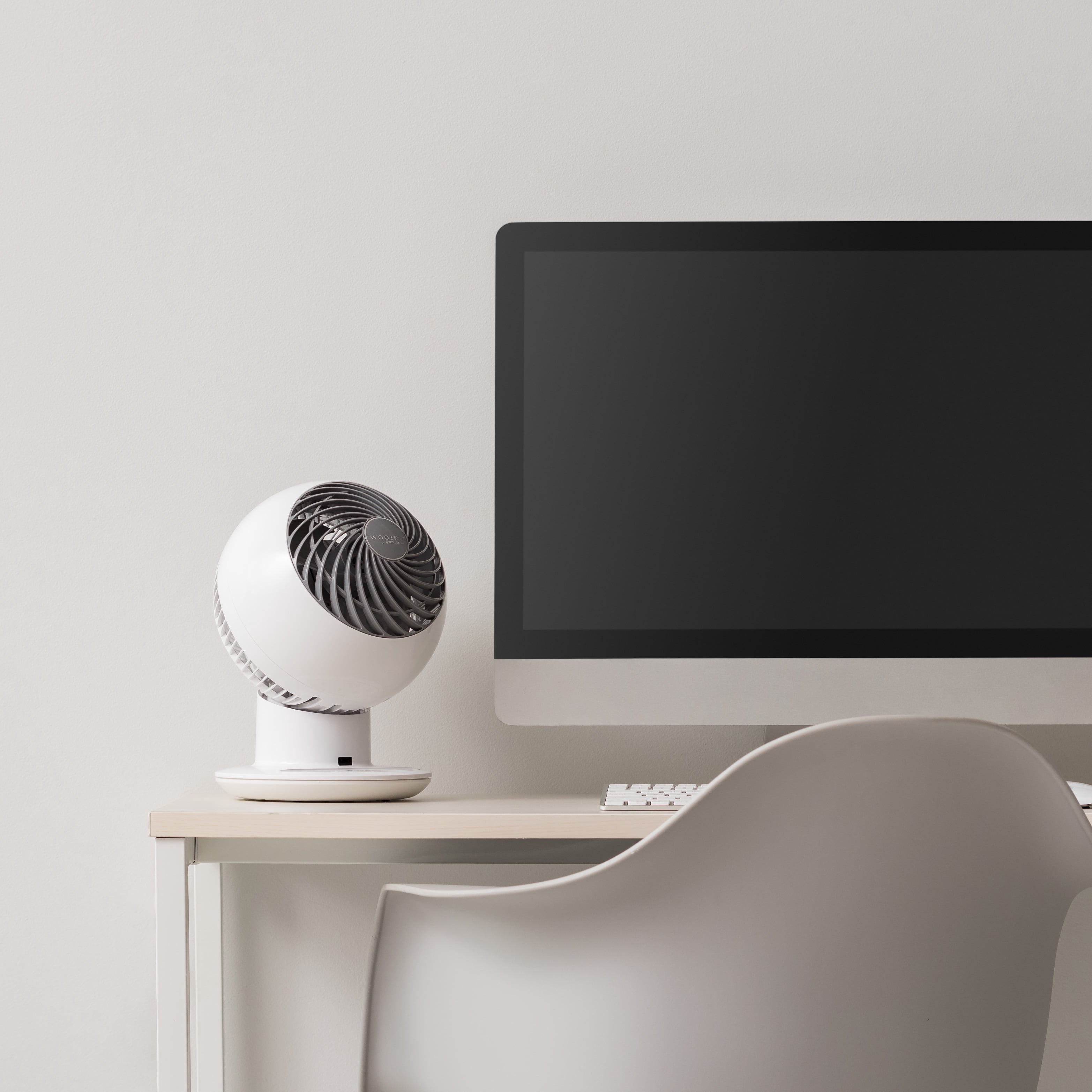 IRIS WOOZOO Fan with Remote, Oscillating Fan, Desk Fan, Table Air Circulator, Globe Fan, Fan for Bedroom, 5 Speeds