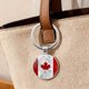thumbnail image 4 of Llavero con hoja de arce canadiense, colgante de cristal y mosquetón metálico; resistente, ideal para decorar llaves y maletas; regalo patriótico para familiares y amigos, 4 of 4