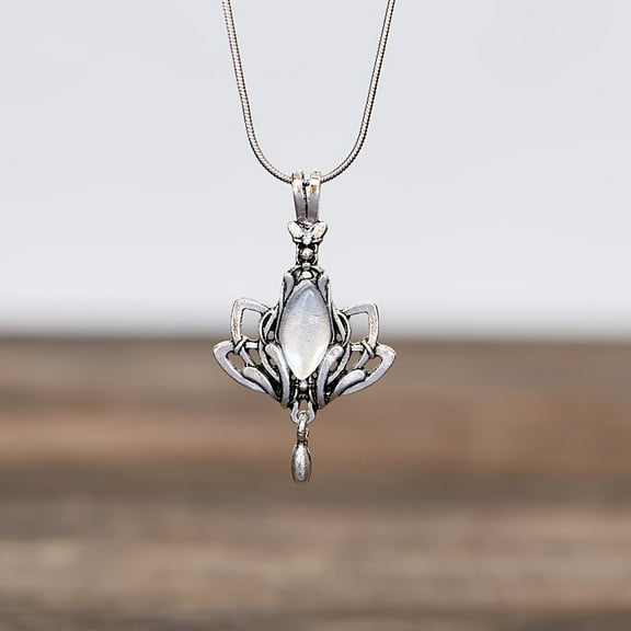 Bohemian Style Lotus Moonstone Fashion Pendant Necklace Creative Delicate Women's Jewelry Necklace Party Accessory