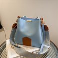 thumbnail image 1 of Bolso de hombro de gran capacidad para mujer, bolso cruzado con patrón de lichi, bolso de cubo portátil de PU, bolsos de mensajero para mujer Fivean unisex, 1 of 1