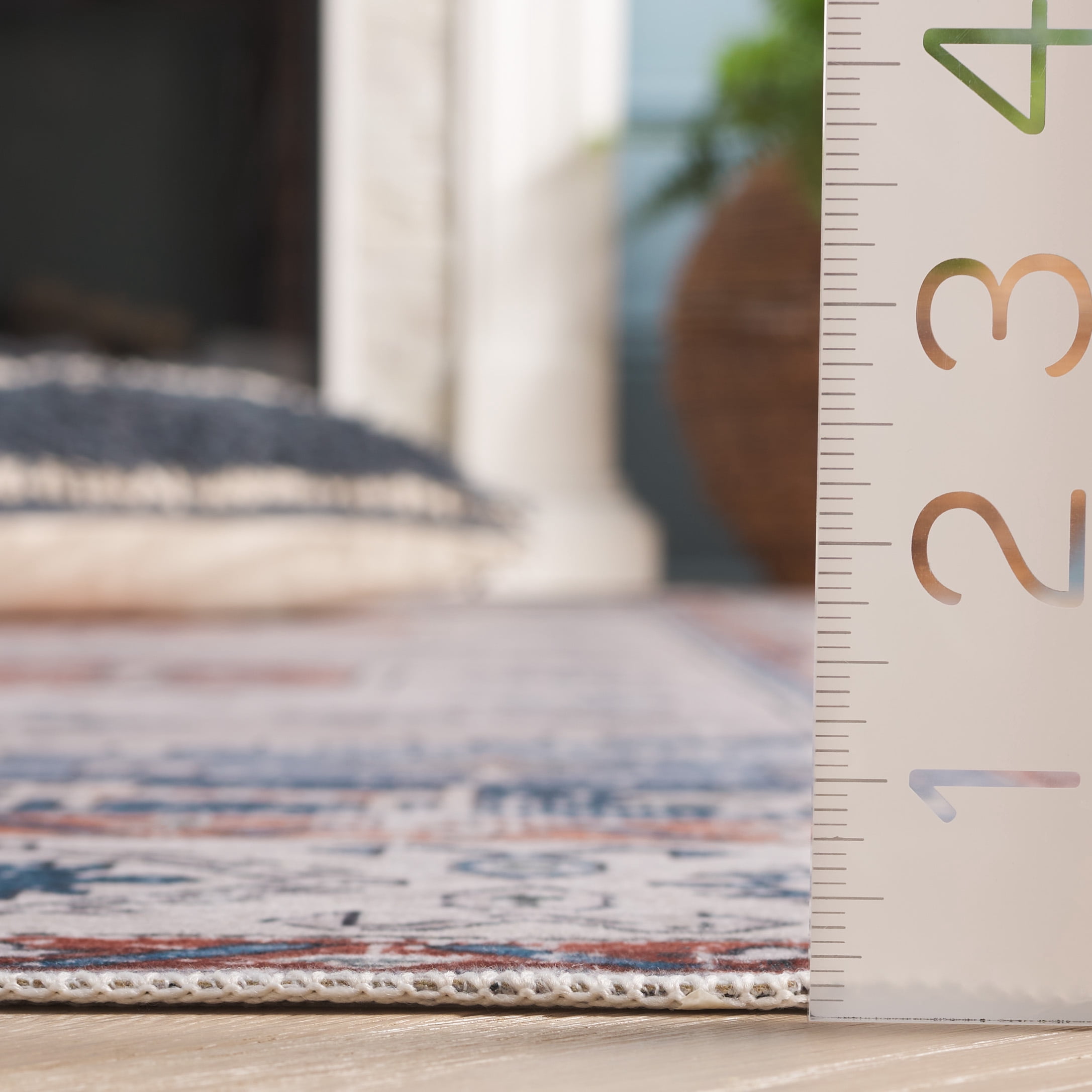 SAFAVIEH Arizona Shawn Medallion Machine Washable Area Rug, Rust/Beige, 5' x 8'