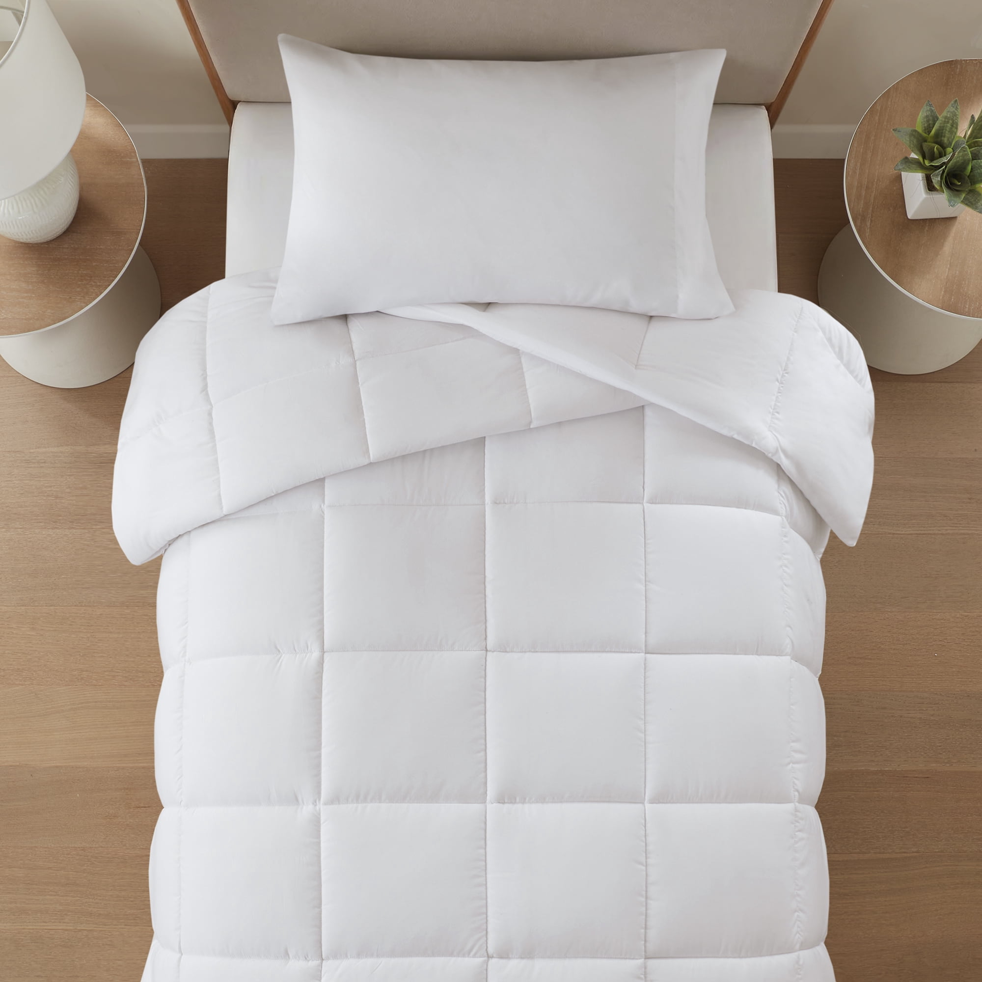 Mainstays Twin/Twin XL Comforter, Down Alternative, All-Season, White