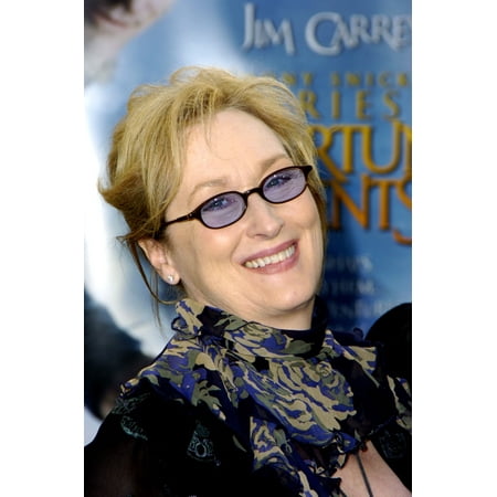 - Meryl Streep At The World Premiere Of Lemony SnicketS A Series Of Unfortunate Events Hollywood Ca December 12 2004 Celebrity