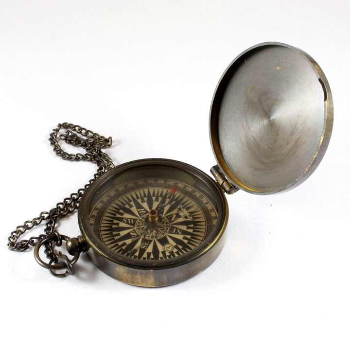 Novelty Brass Nautical Directional Pocket Compass Chain Alloy Glass Leather Case Wedding Christmas Graduation New Year Gifts
