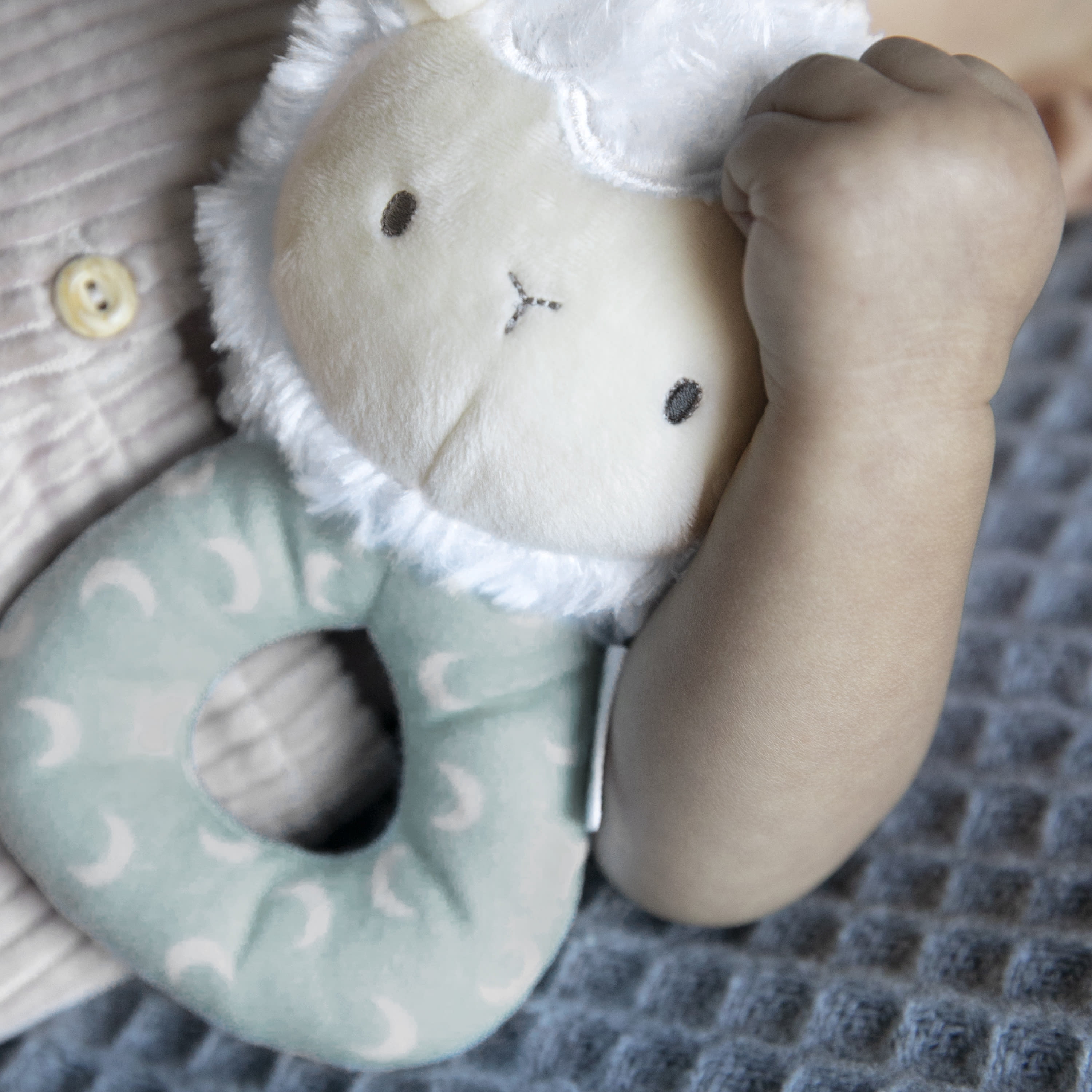 Ingenuity Premium Soft Plush Ring Rattle - Sheppy the Sheep, Ages Newborn +