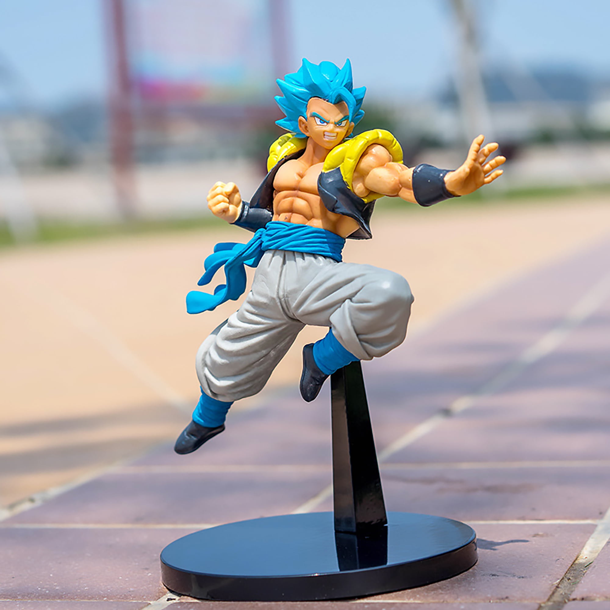 Dragon Ball Z - Mini Figurine Series - Super Saiyan Blue Gogeta – Music  Chests