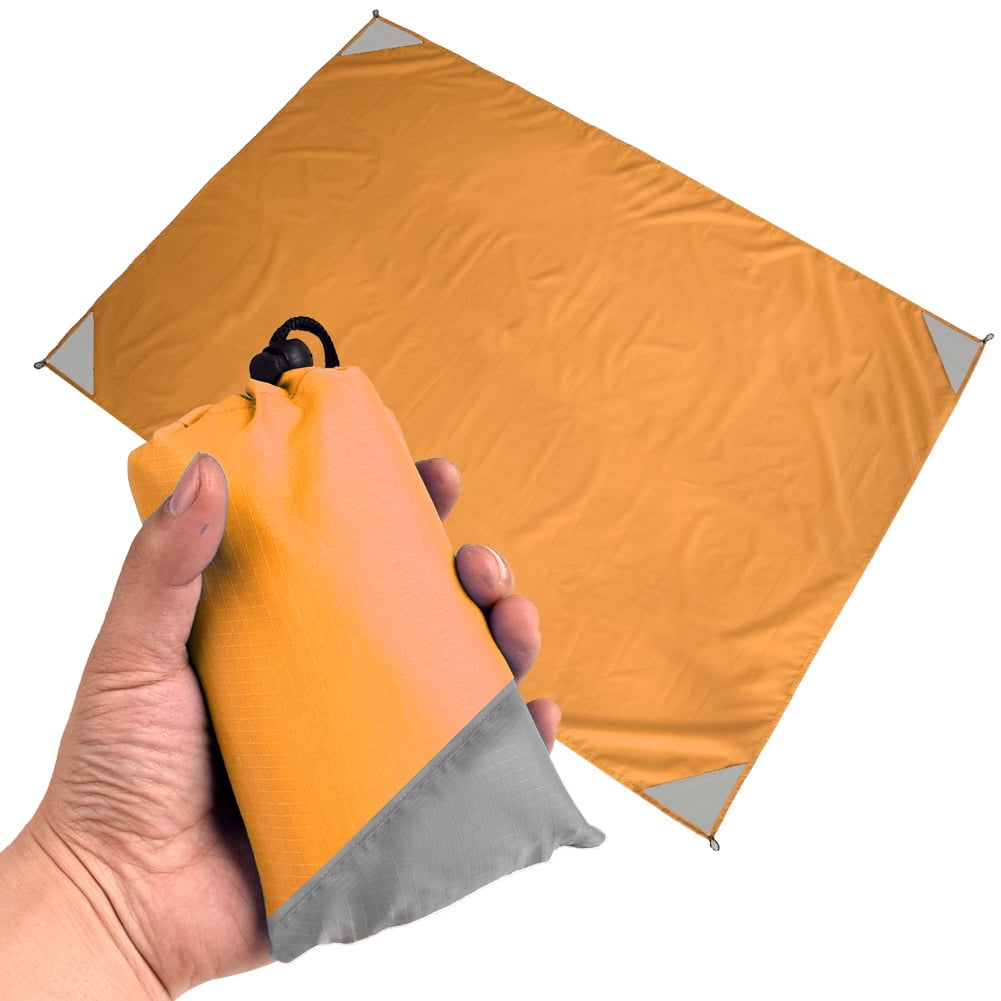 Outdoor camping mat waterproof and convenient foldable picnic mat lawn moisture proof mat polyester plaid beach mat Easily Fits into Small Bag