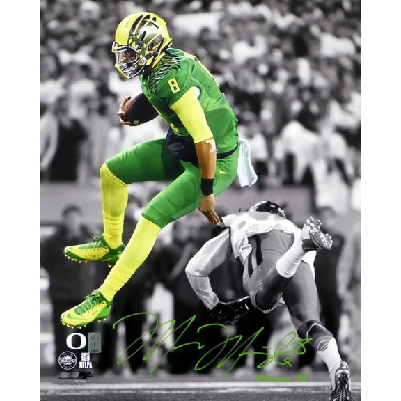 Marcus Mariota Autographed 16x20 Photo Oregon Ducks "Heisman '14" MM Holo 89886
