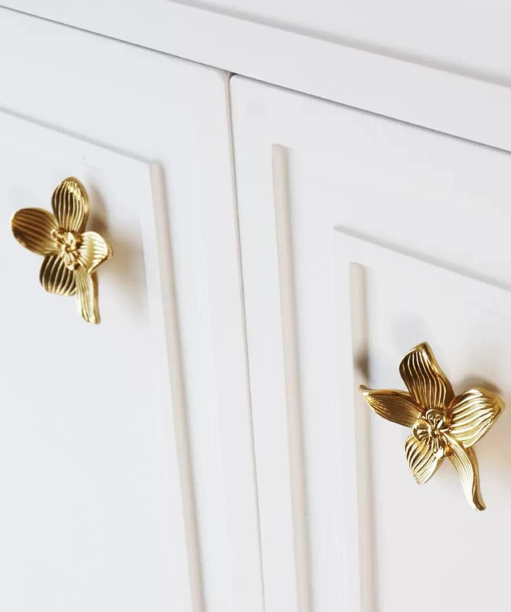 ABCISI Flower Cabinet Knobs, Brushed Gold, 8 Pack, Zinc Alloy Decorative Hardware, Decorative Handles for Furniture, Vanity, Kitchen, Closet, Bathroom, Unique Antique Pull