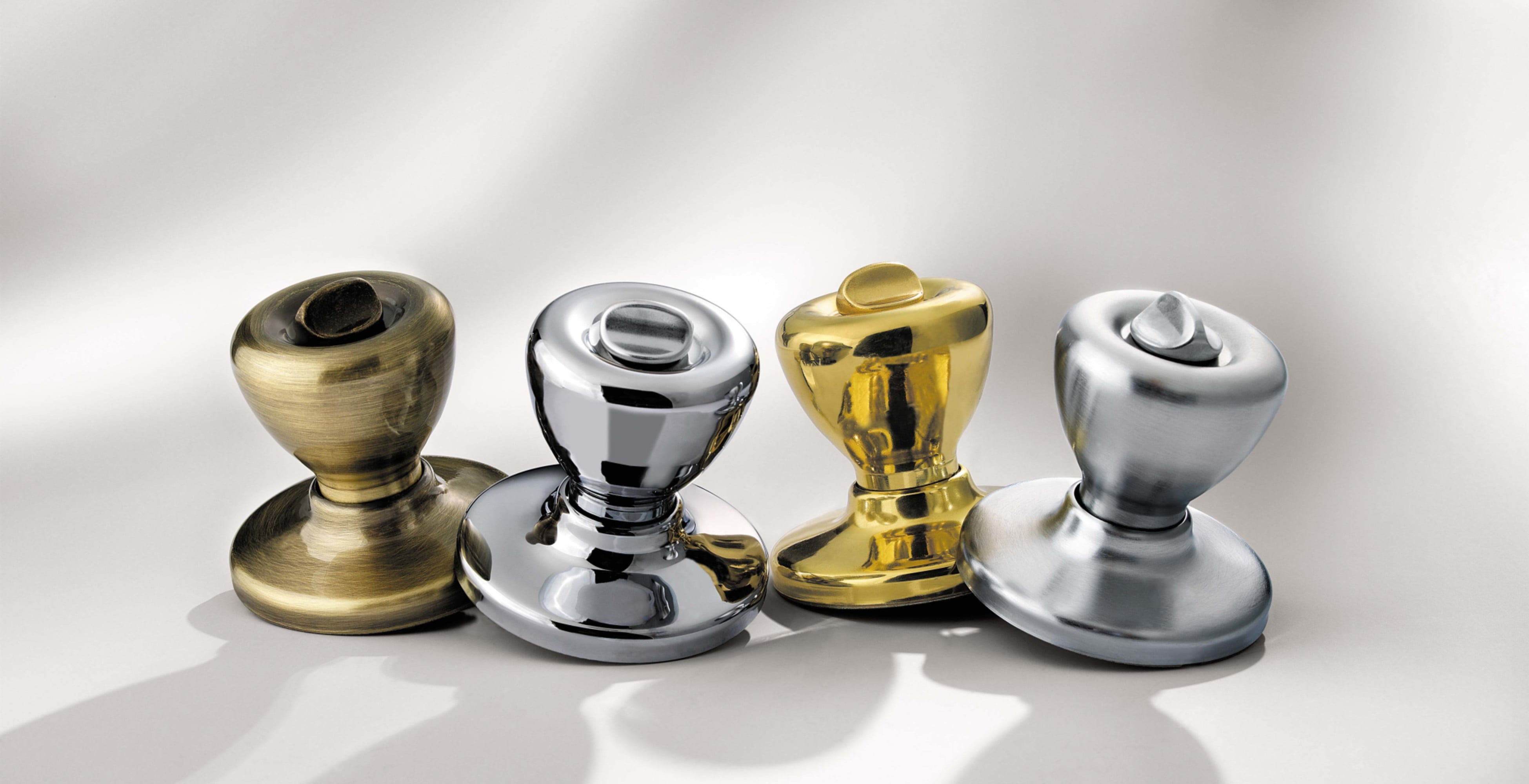 Kwikset 300T-5V1 Tylo Knob Privacy Door Lock with 6Al Latch and Rcs Strike Antique Brass Finish