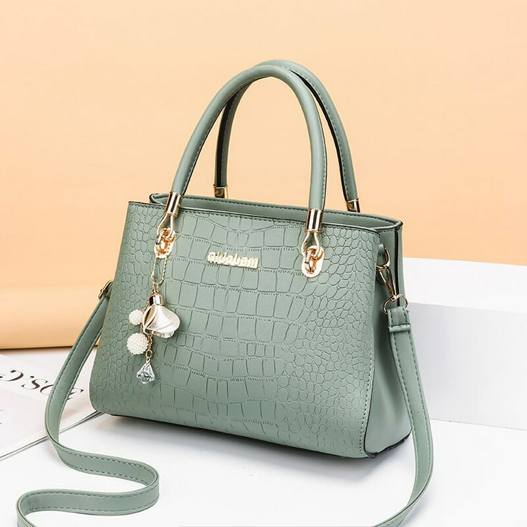 Designer Handbags for the Over 40's – Top 10 Luxury Handbags