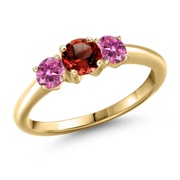 Gem Stone King 10K Yellow Gold Red Garnet and Pink Moissanite Engagement Ring for Women | 1.01 Cttw | Round 5MM | Gemstone January Birthstone | Size 9
