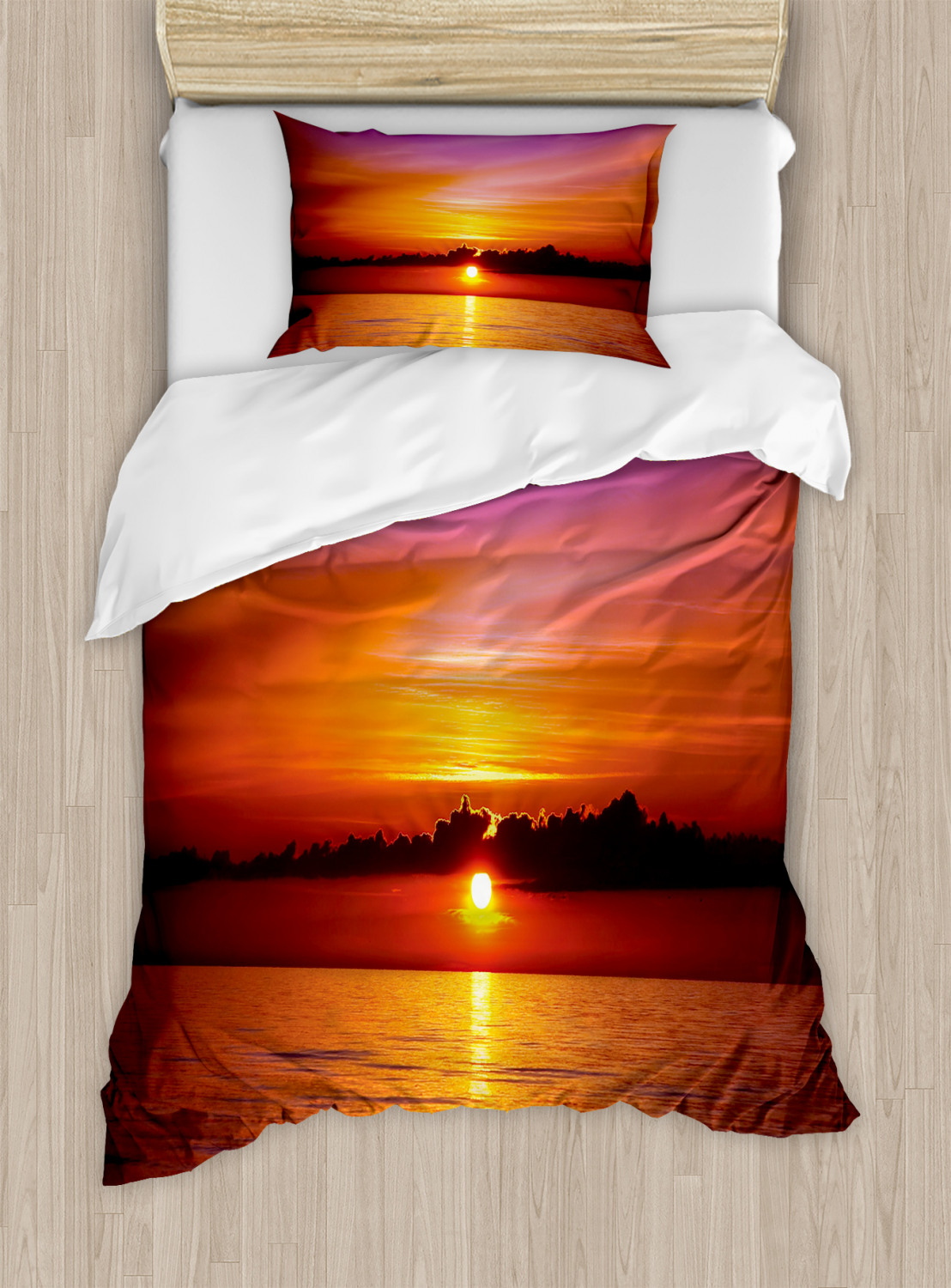 Ocean Duvet Cover Set, Romantic Sunset on The Beach Sun Rays Reflection