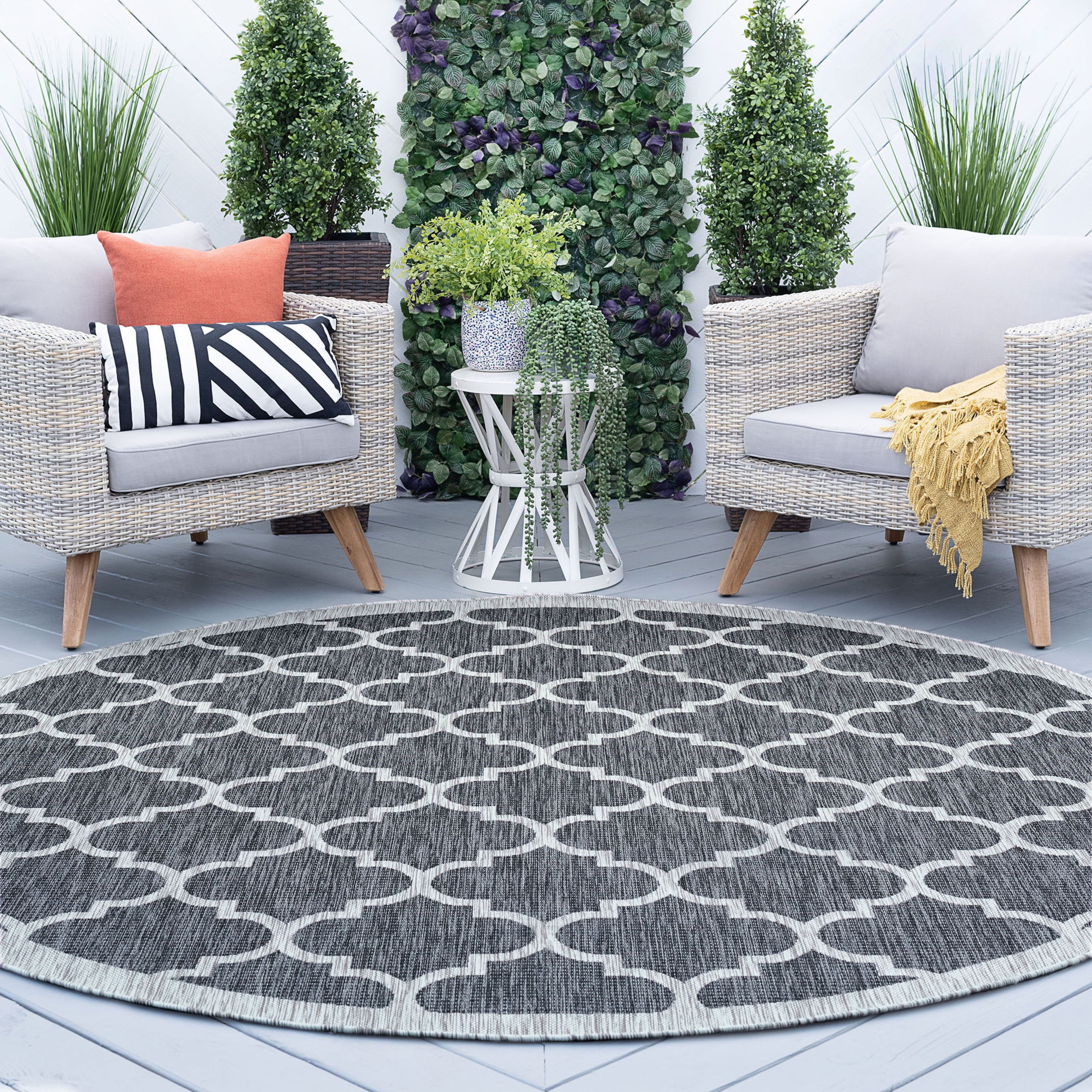 Bliss Rugs Irisa Contemporary Indoor Outdoor Round Area Rug Rugs Irisa Contemporary Indoor Outdoor