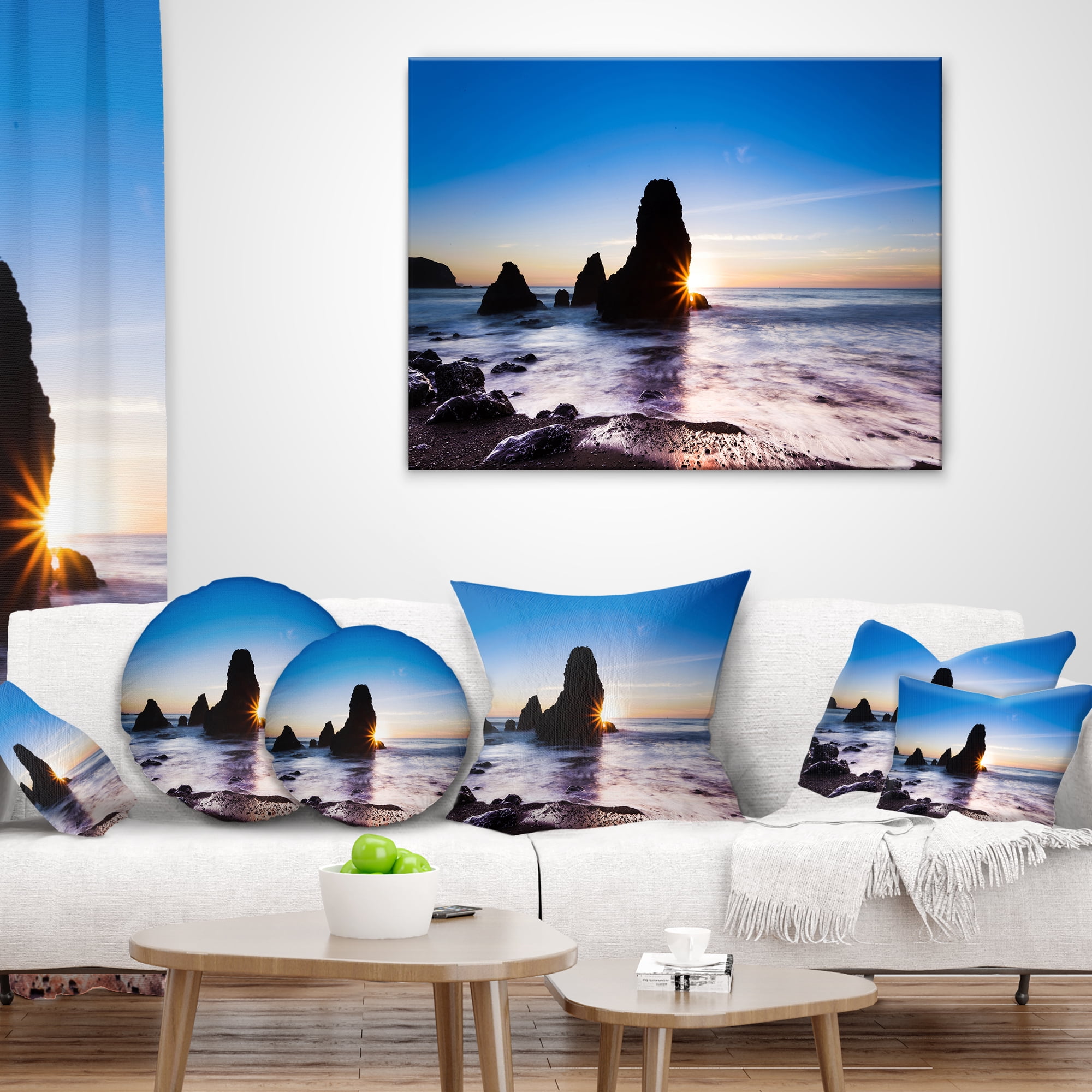 Designart Sunset at Rodeo Beach Panorama - Seashore Throw Pillow - 16x16