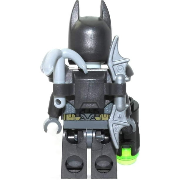 LEGO DC Superheroes: Grey Batman with Armor, Cape, Batarang, Grappling Hook  and Kryptonite Gun 