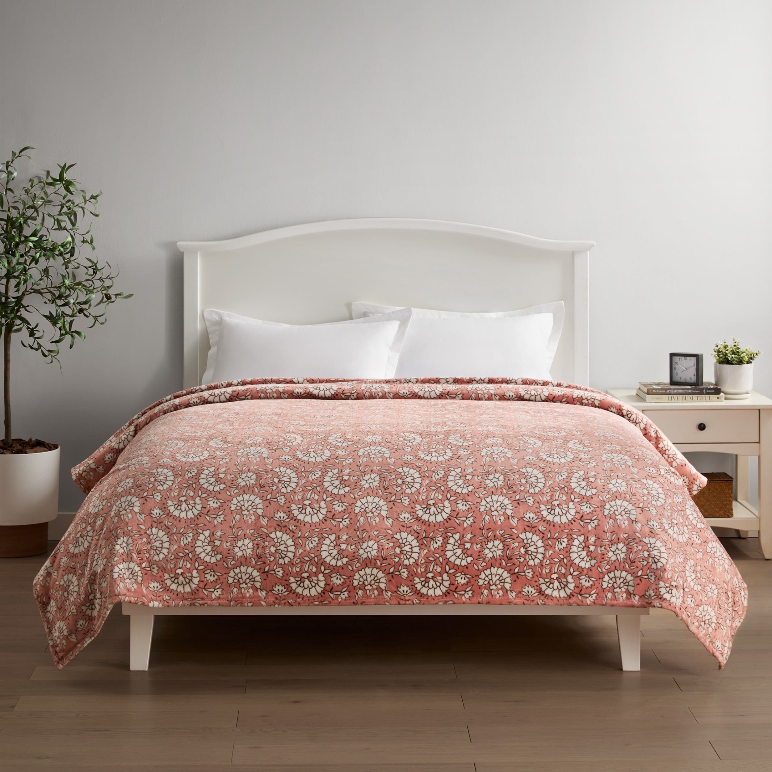 Mainstays Velvet Plush Bed Blanket, Blush Pink Floral, King Size