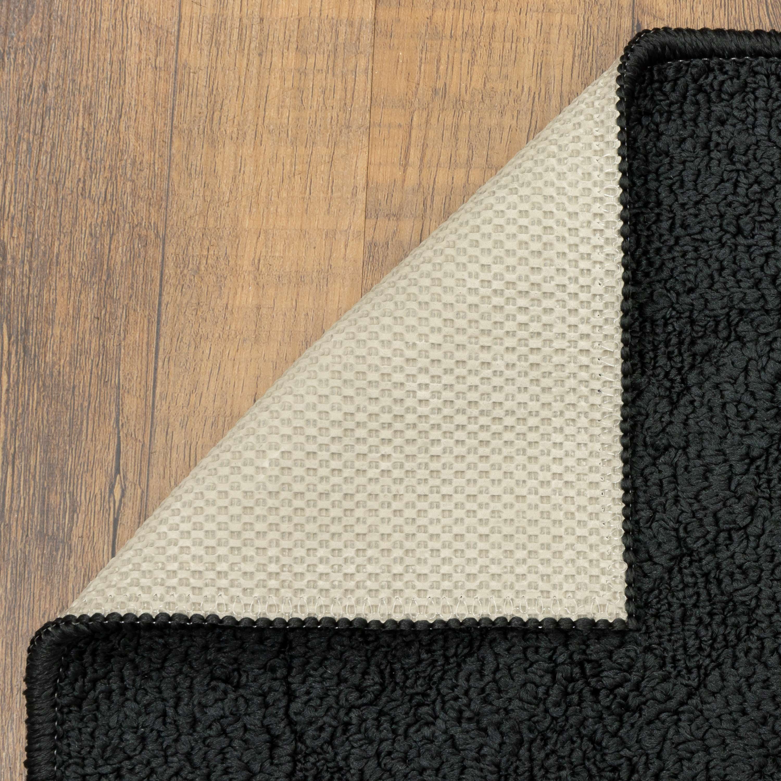 (2 pack) Mainstays Dylan Solid Diamond Olefin Black Indoor Accent Rug, 1'8"x2'6"