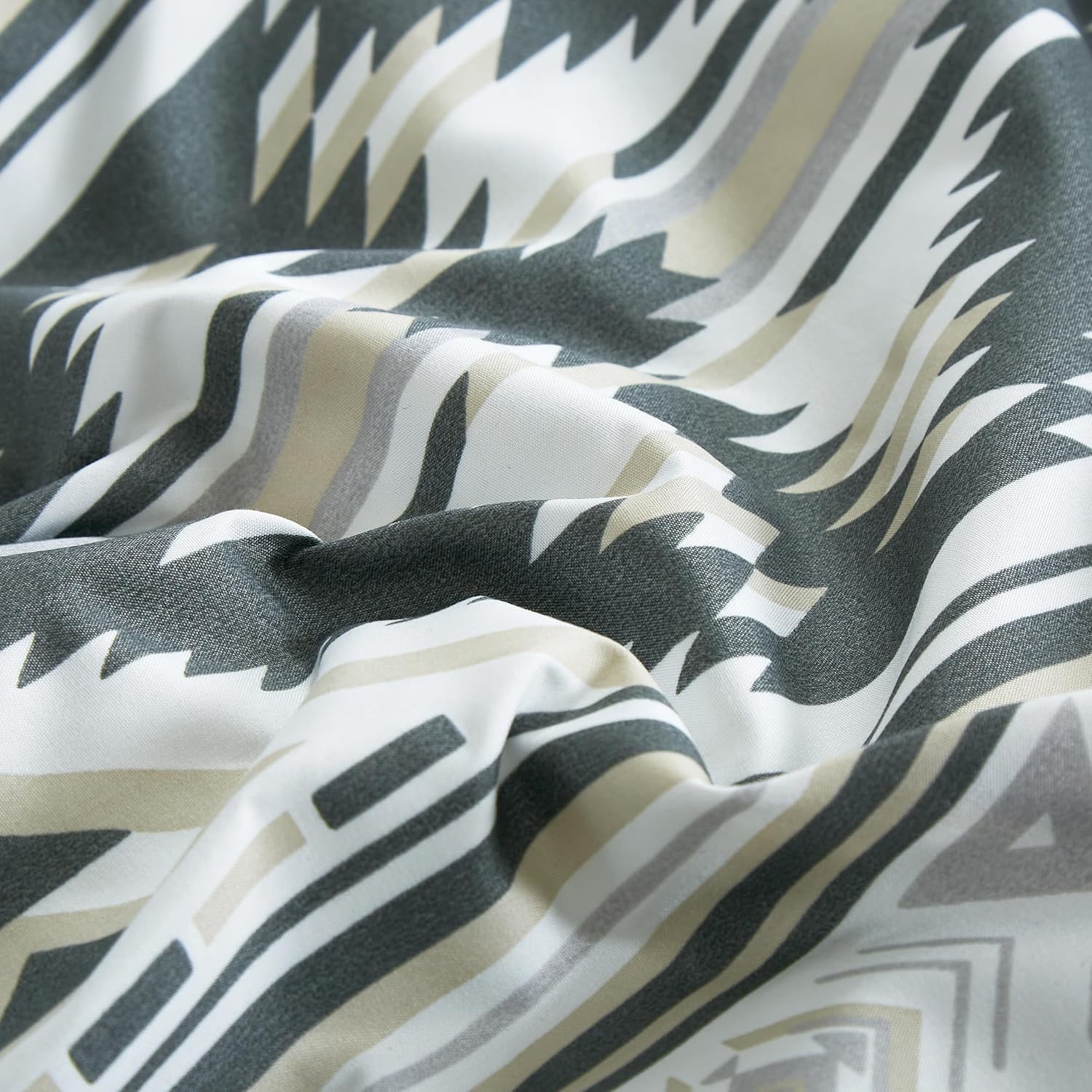 Chezmoi Collection Remy 7-Piece Southwestern Geometric Motif Comforter Set, Multicolor Gray White Light Brown Printed Washed Microfiber Bedding, Queen