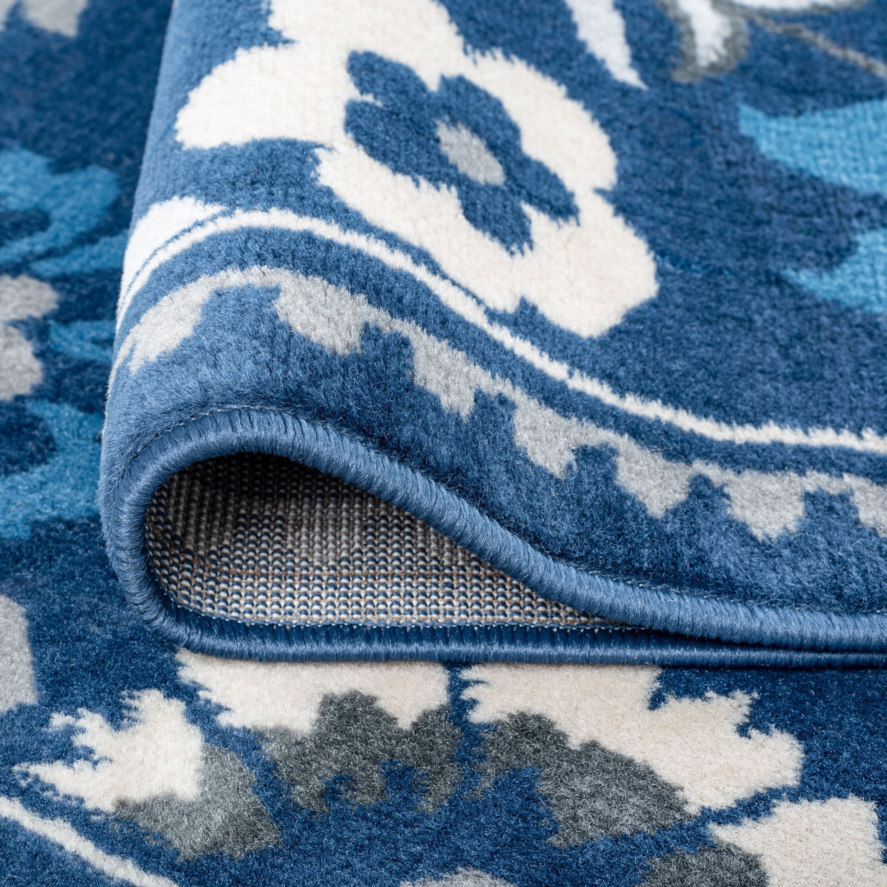 Madison Traditional 4' x 5' Dark Blue Polypropylene Indoor Area Rug