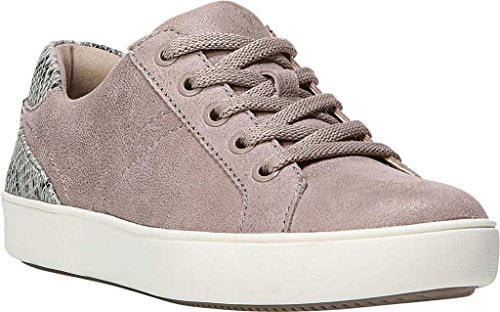 naturalizer athletic shoes