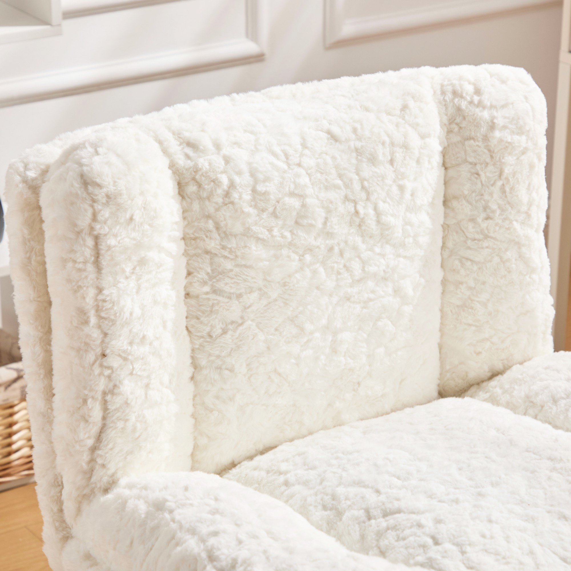 PORKISS Vanity Chair Makeup Chair, Home Office Chair, Ergonomic Desk Chair with Soft Faux Alpaca, Adjustable Swivel Task Computer Chair with Wheels, Cream
