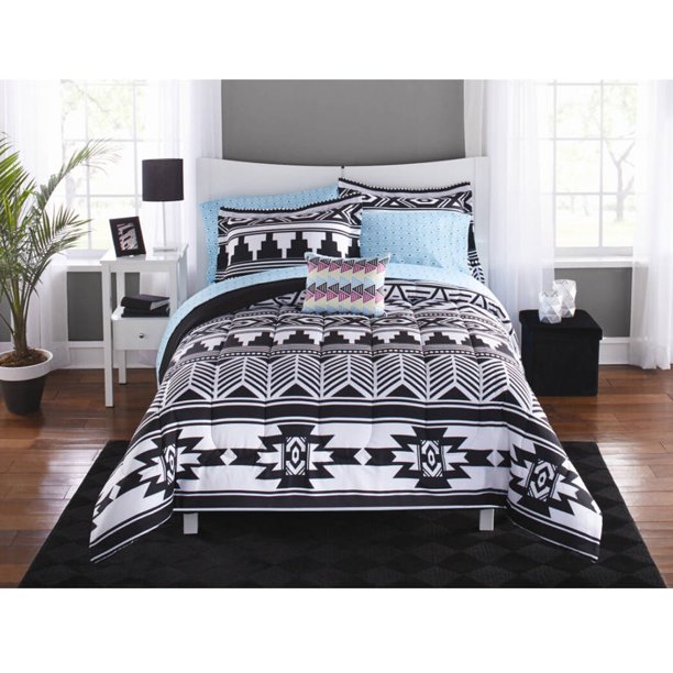 Mainstays Black & White Aztec Bed in a Bag Coordinated Bedding, King
