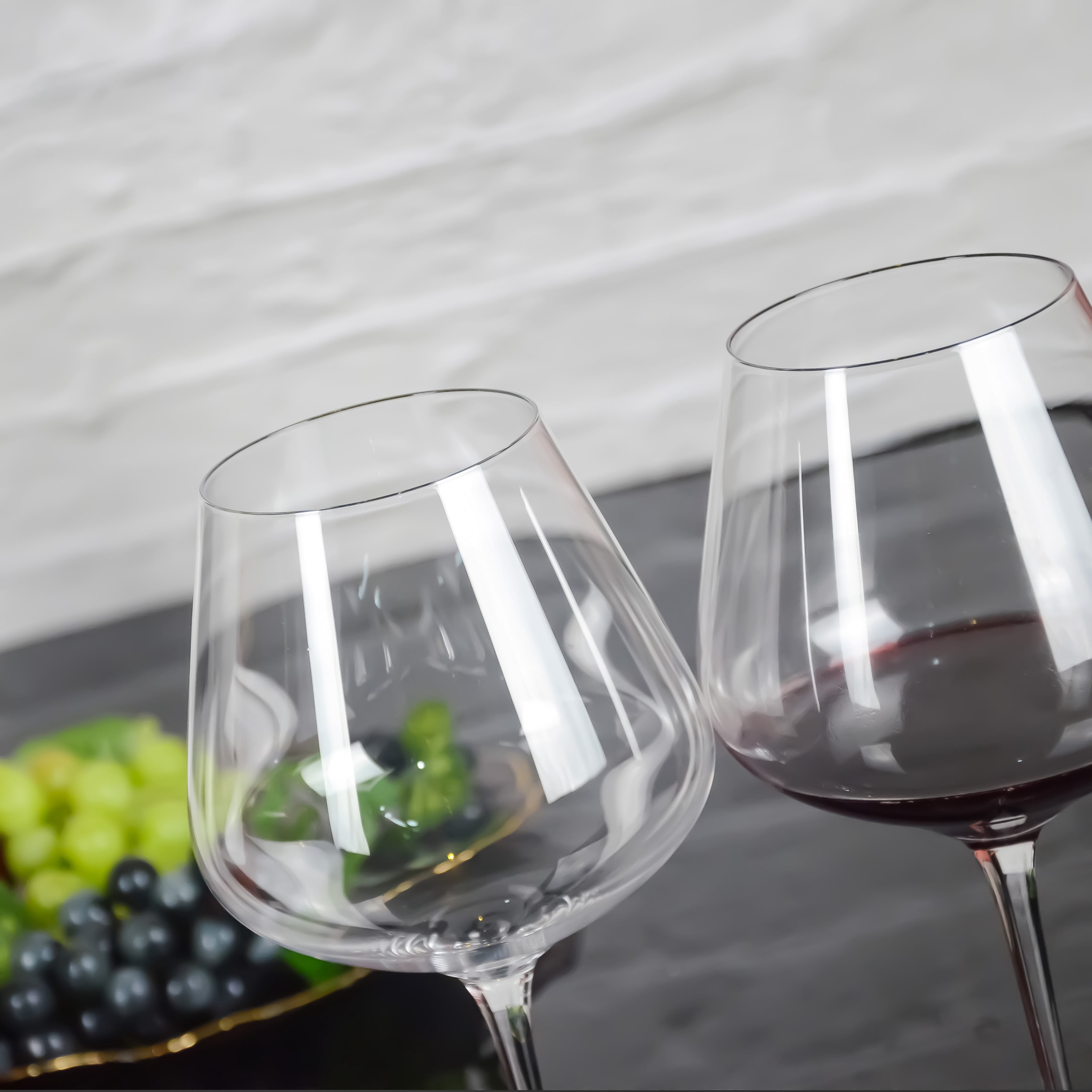 Large Wine Glasses 23 Oz set of 2, Crystal Lead-Free Long Stem Burgundy Red or White Wine Large Bowl Glass, Shatter Resistant, Perfect Gifts For Christmas Anniversary Birthday Dishwasher Safe