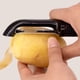 thumbnail image 4 of Wosthever Peladores de patatas ligeros y portátiles, peladores de aplicaciones amplias para verduras, peladores de verduras Cocina y Comedor, 4 of 6