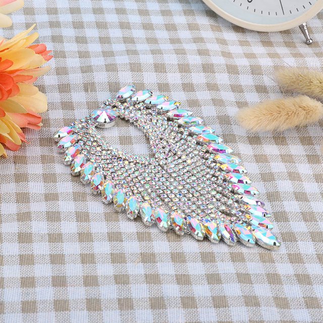 Cadena con apliques de ojo de caballo, cadena con garras de diamantes de imitación de 8,5 x 13 cm, la mejor de su clase