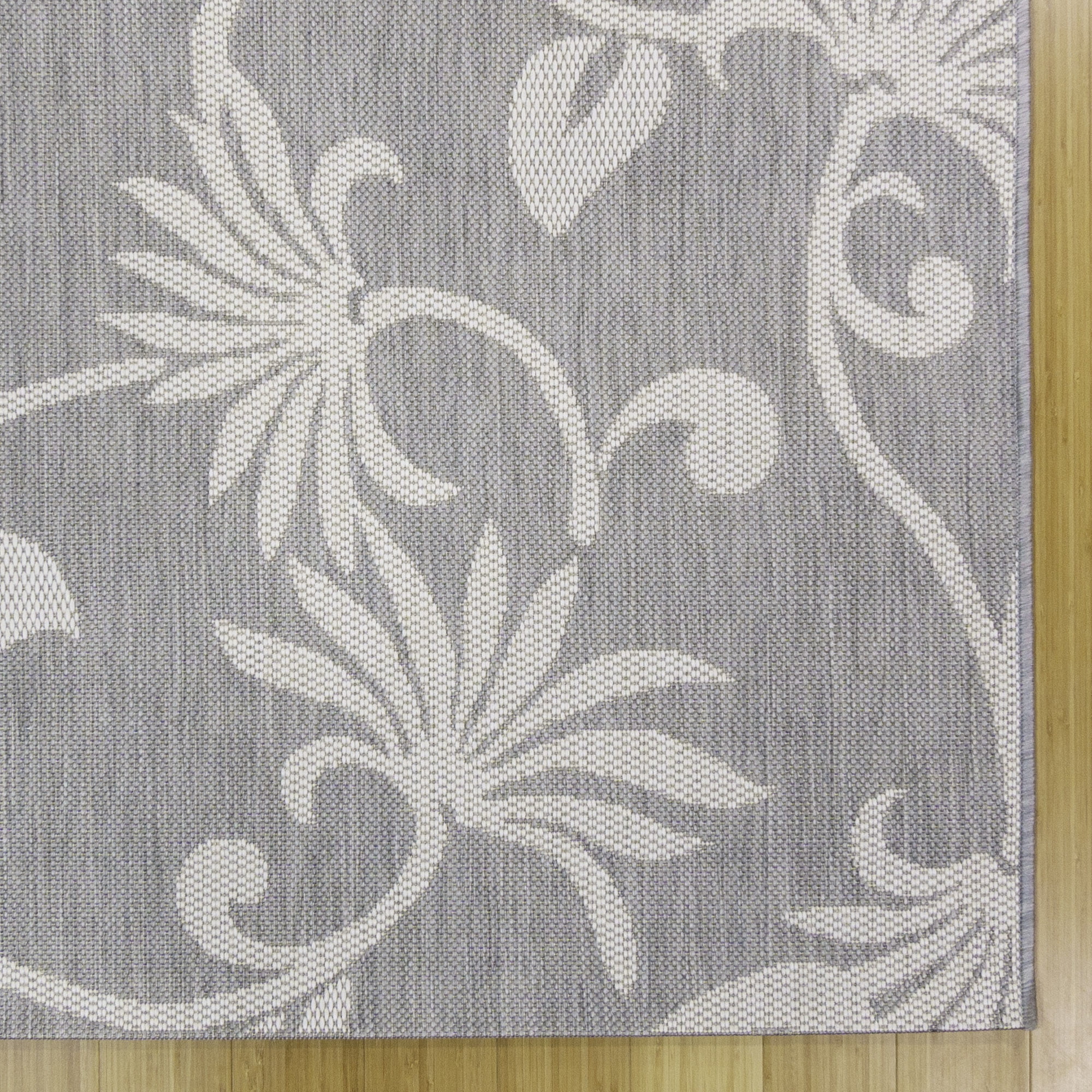 Reyn Spooner Tradewinds Plumeria Indoor/ Outdoor Polypropylene Gray Flat Weave Area Rug, 5x8