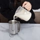 thumbnail image 5 of Dispensador de masa para panqueques de acero inoxidable. Ideal para hornear panqueques, crepas y waffles. Embudo para masa de pasteles y panqueques., 5 of 5
