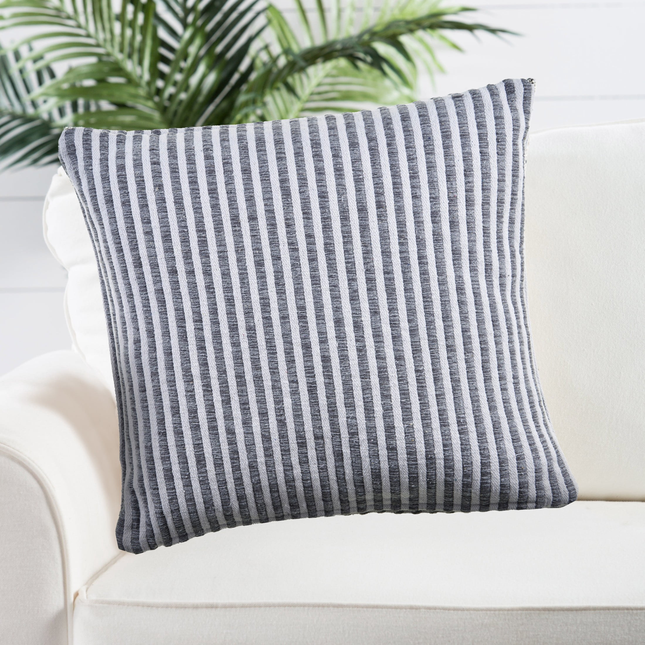 Ox Bay Hampton Set of 4 Gray/White Striped 22" x 22" Cotton Adult Decorative Throw Pillows