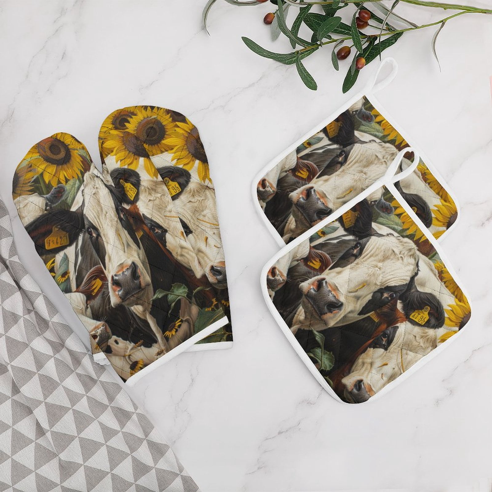 Farm Cows Oven Mitts And Pot Holders Sets of 4 Oven Gloves Set Potholders for Kitchen Cooking Baking Grilling Anti Scald Hot Pads And Heat Resistant