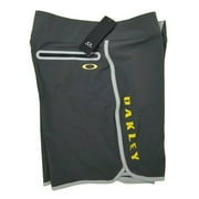 Men's Oakley Board Short Solid Shadow 18 Inches - Size 32