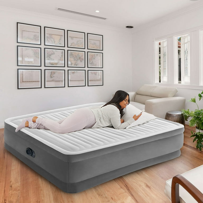 Intex 18 Inflatable Elevated Premium Comfort Airbed w Built In Pump King