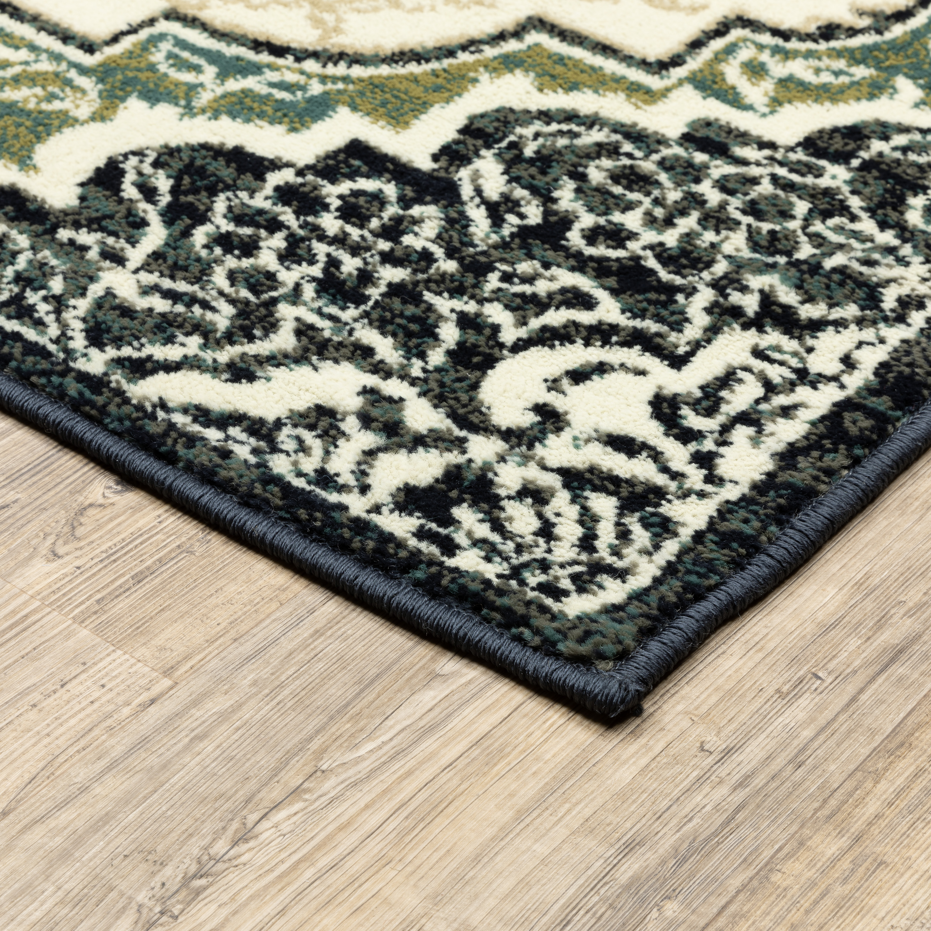 Avalon Home Edison Trellis Traditional Area Rug, Off-White