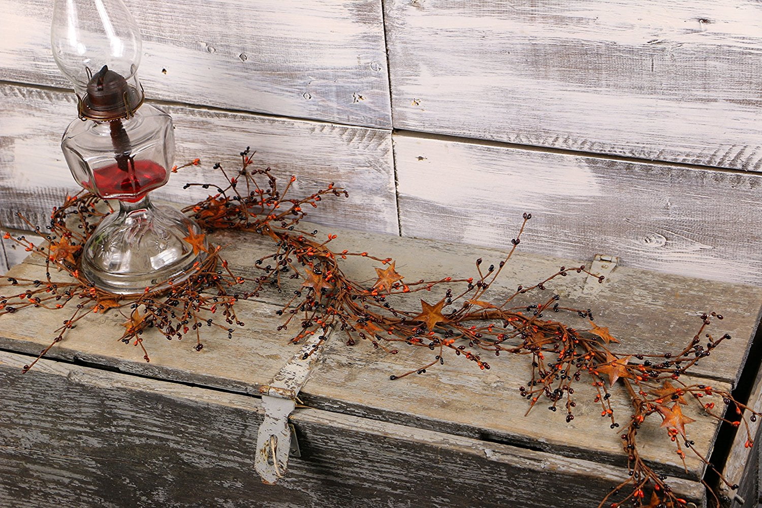 Pip Berry & Rusty Star Garland, 40" Primitive Mix, Our primitive