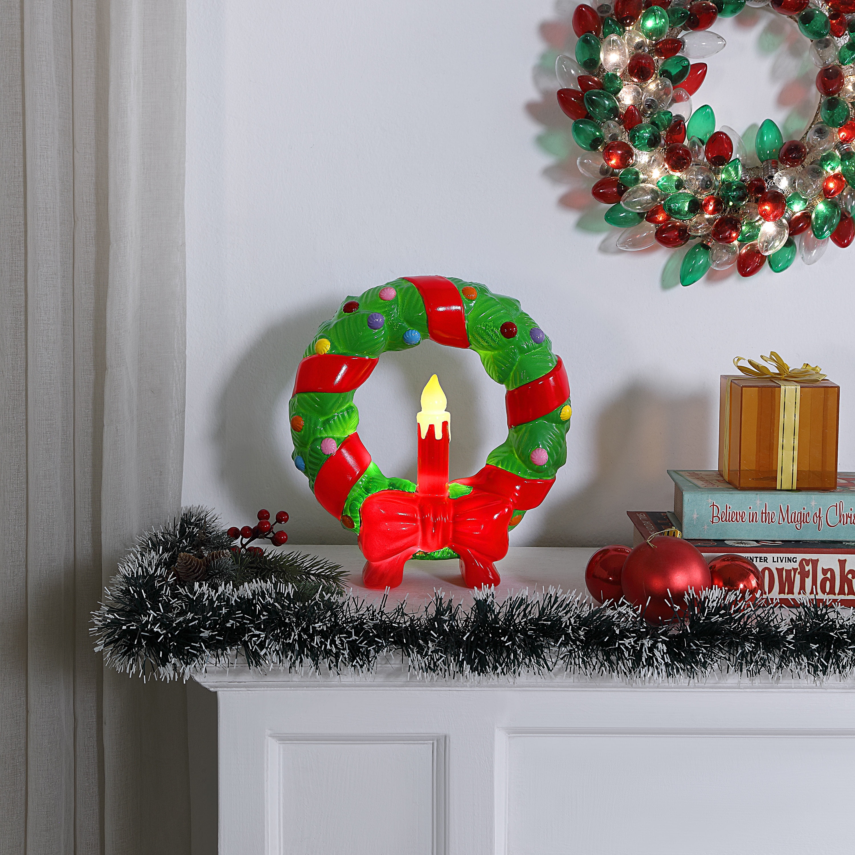 レア　Mr.CHRISTMAS　リース Mr. Christmas Decorative 12-inch Blow Mold Wreath, Green - Walmart.com
