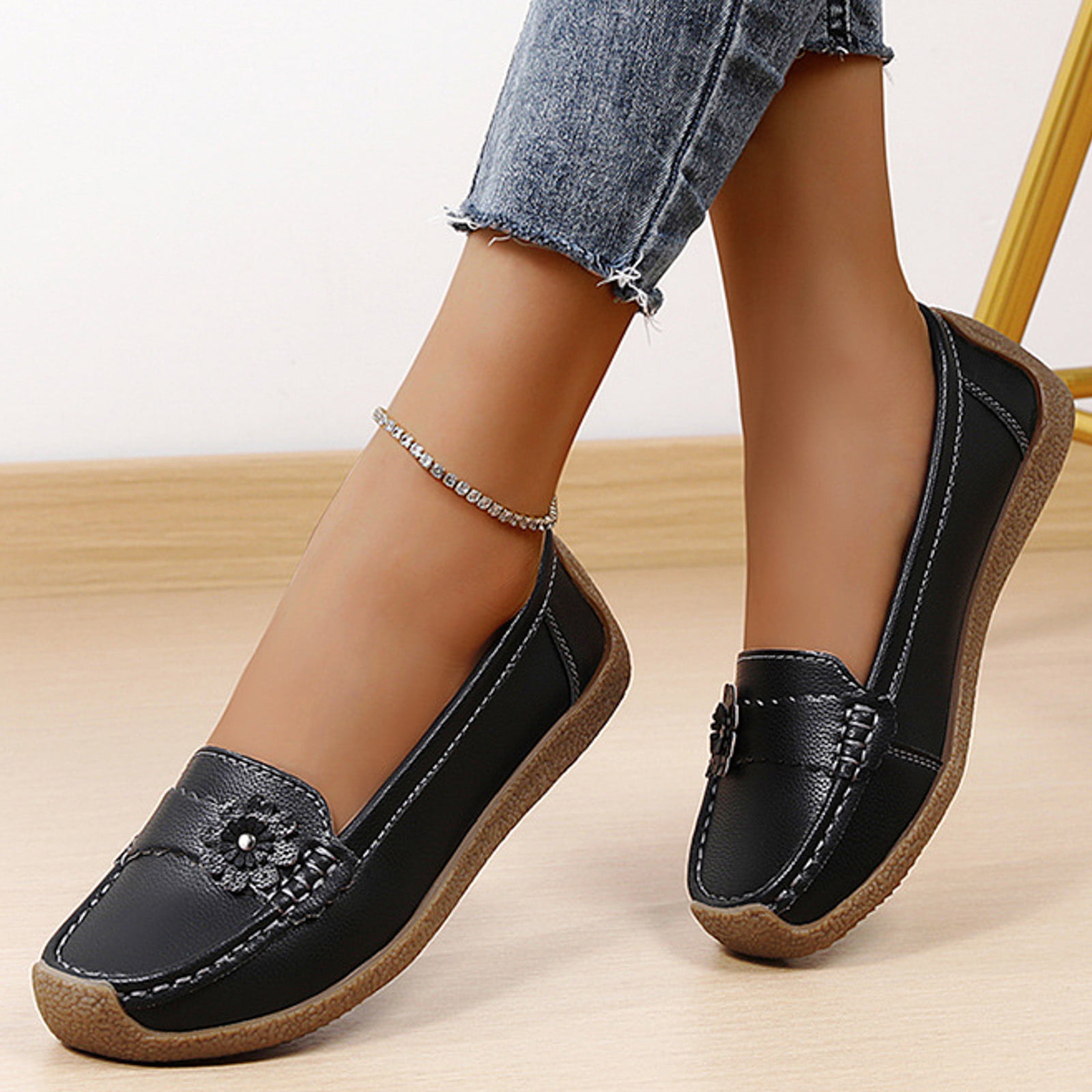 Women's Leather Penny Loafers Driving Moccasins Casual Slip on Flats Shoes Nurse Work Walking Loafer Shoes